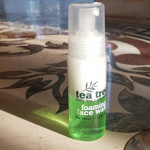 tea tree foaming pianka do mycia twarzy kwc