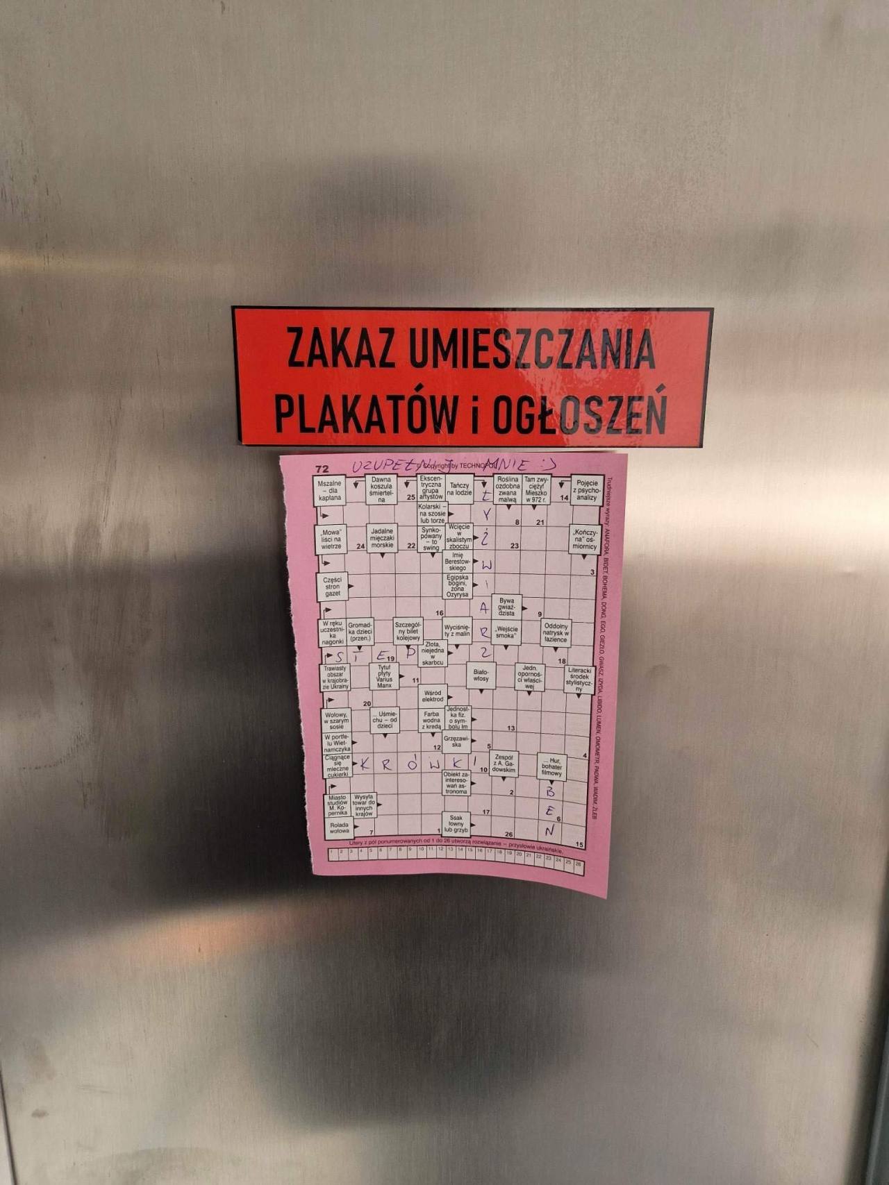 opakowanie lakier do włosów krzyżówka