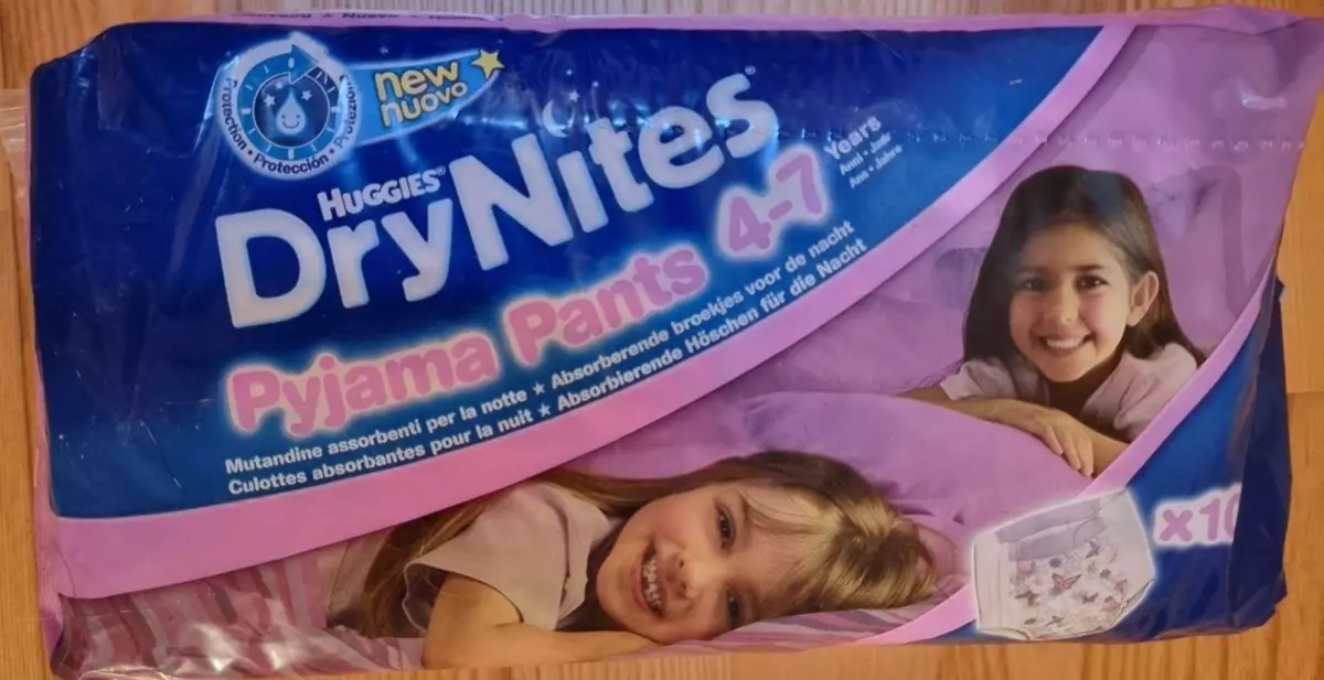 pampers drynites